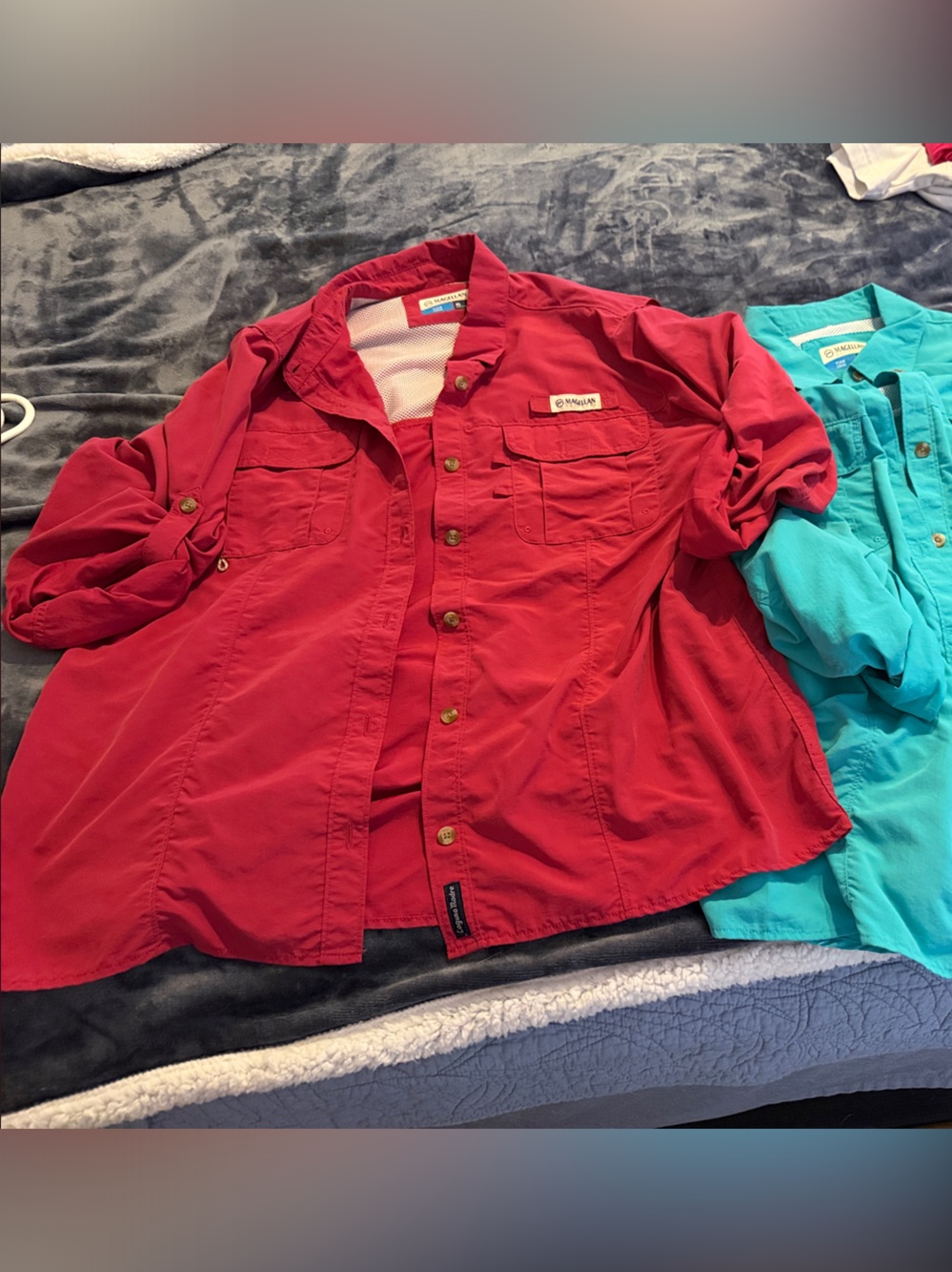 Magellan Outdoors Red Women's Long-Sleeve Button Down Shirt